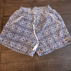 Briggs Shorts Women's M Lightweight Comfort Stretch Linen Rayon Blue White Tie